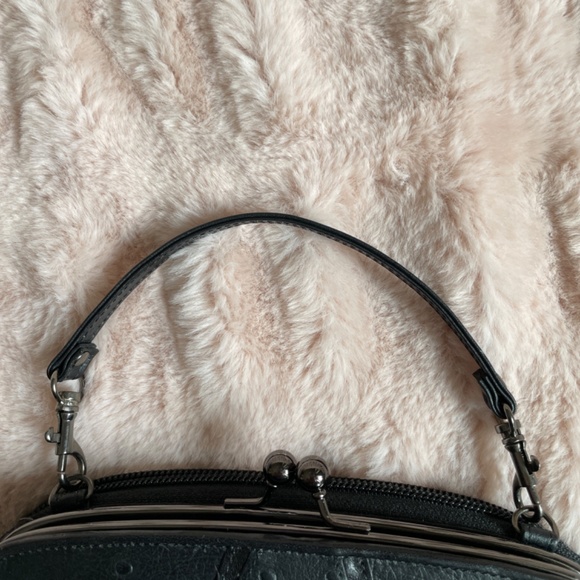 NWOT Derek Alexander leather wallet clutch with removable short strap - Picture 5 of 5